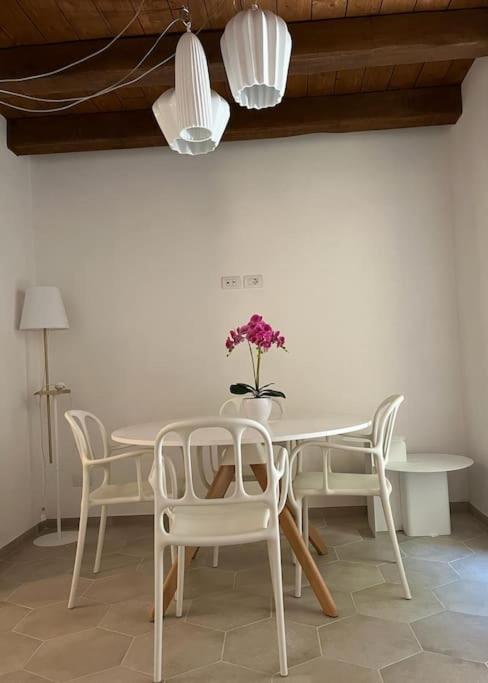 Charme In Centro With Private Parking Apartment Ascoli Piceno Luaran gambar