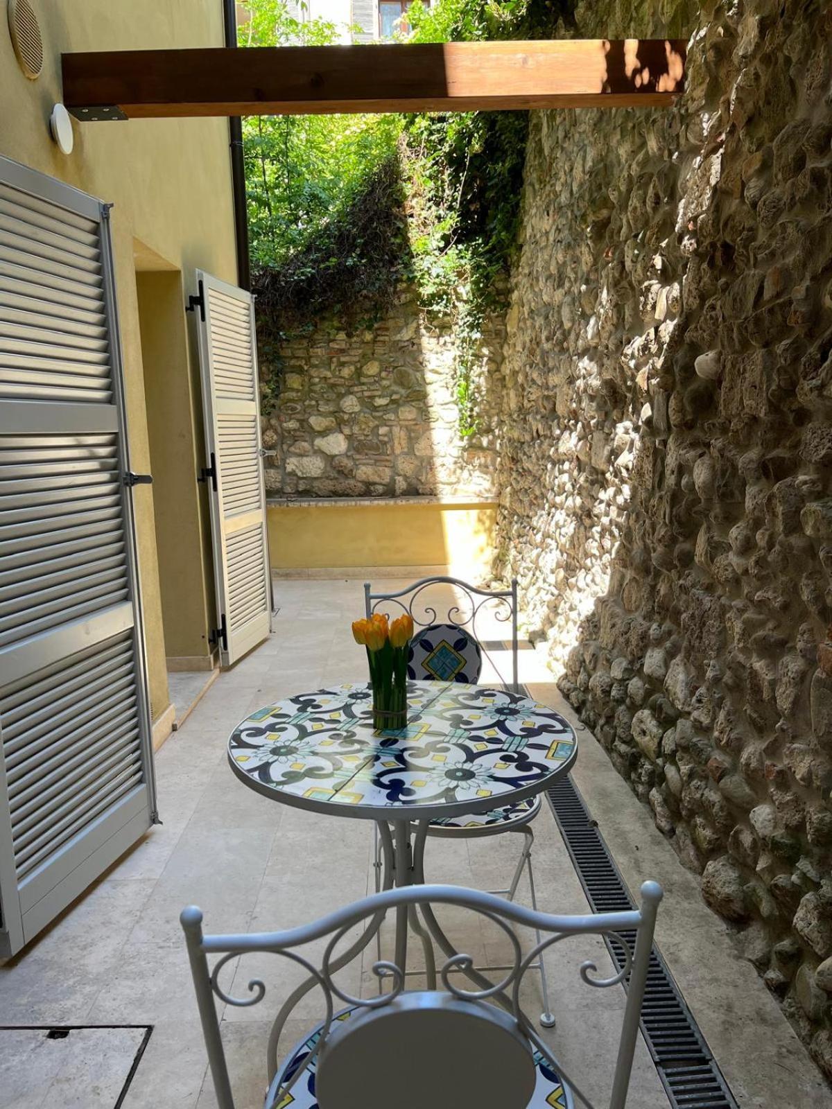 Charme In Centro With Private Parking Apartment Ascoli Piceno Luaran gambar