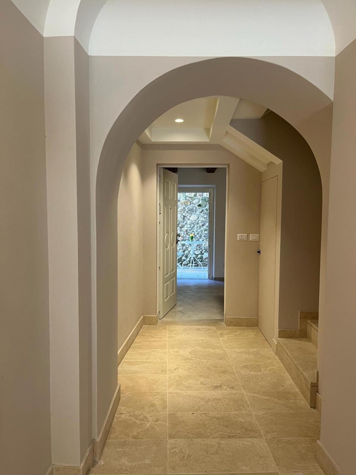 Charme In Centro With Private Parking Apartment Ascoli Piceno Luaran gambar